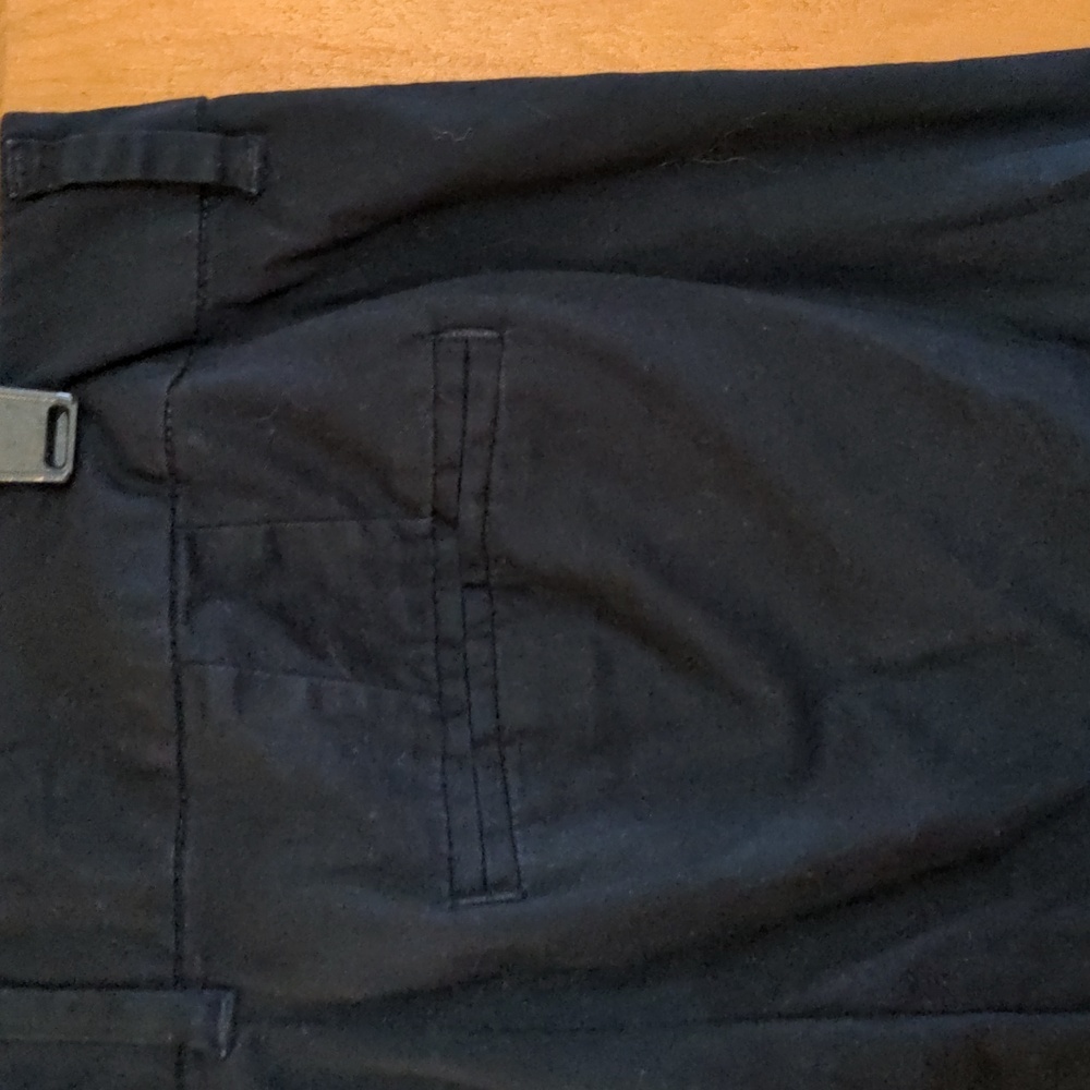 Old Navy Black Cigarette Capri Pants March 2012 Size 2 - Picture 6 of 9